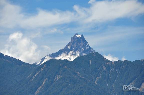 A silhueta inconfundível do vulcão Pontiagudo, na região de Puerto Varas, no sul do Chile